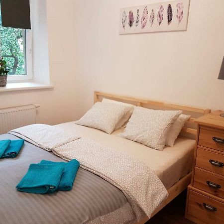 Excellent 2 Bed Apartment 12 Mins From Center Wenen Buitenkant foto