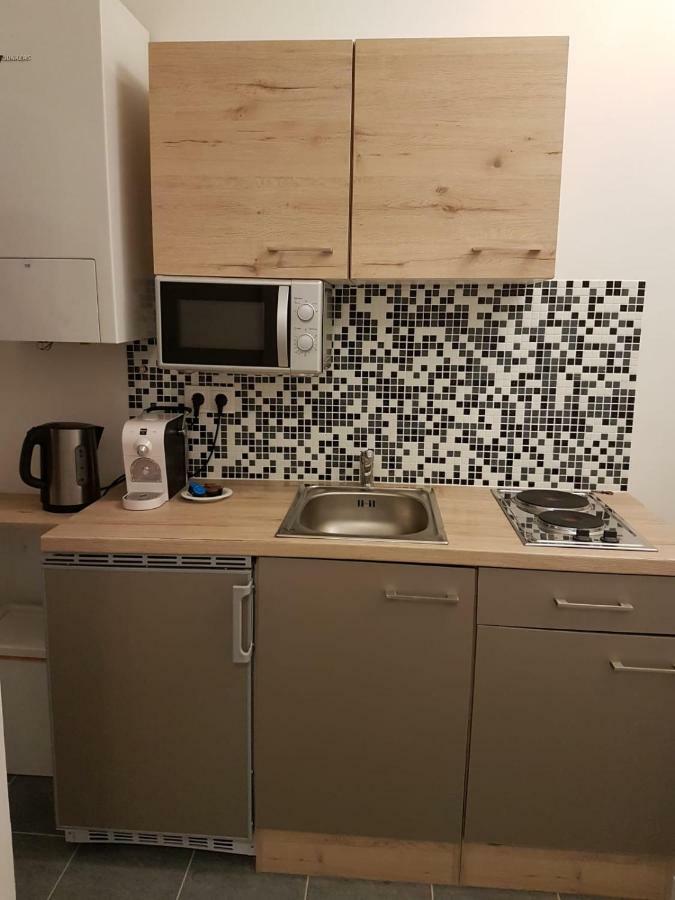 Excellent 2 Bed Apartment 12 Mins From Center Wenen Buitenkant foto